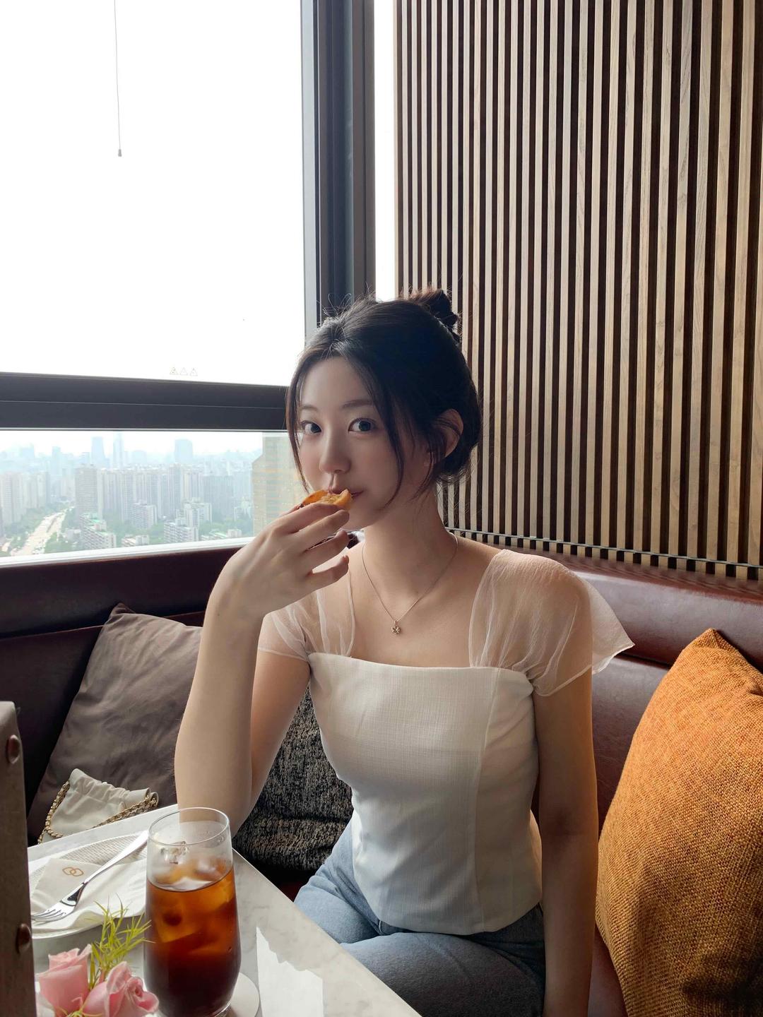 Fairy Wing Tweed Top - white