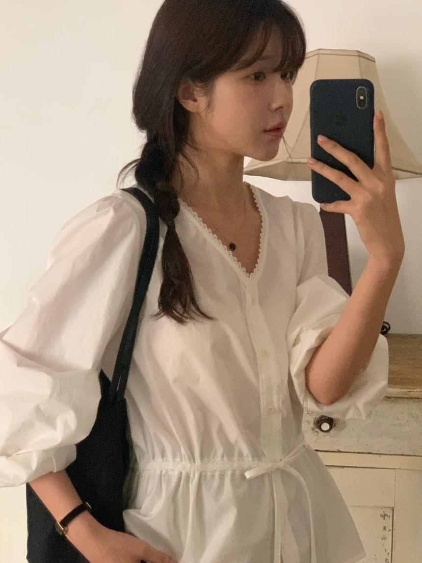 런던플랏 베르가못 피오니블라우스 퍼프블라우스 브이넥블라우스
