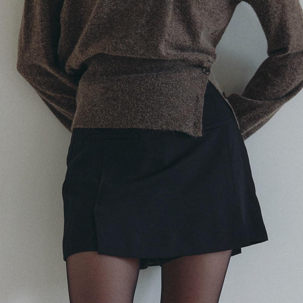 comos 1254 winter fake mini skirt pants (black)