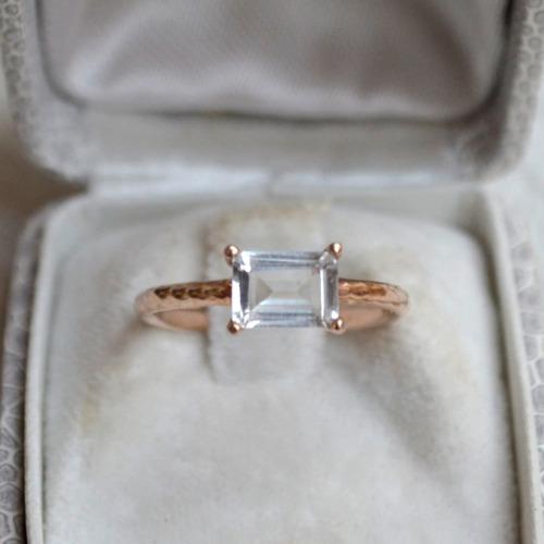 white topaz.576