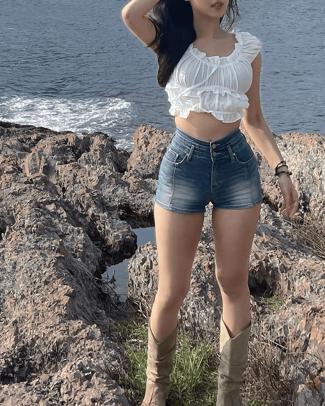 [허리잘록/허벅지틈] 더블웨이스트 절개 데님 쇼츠