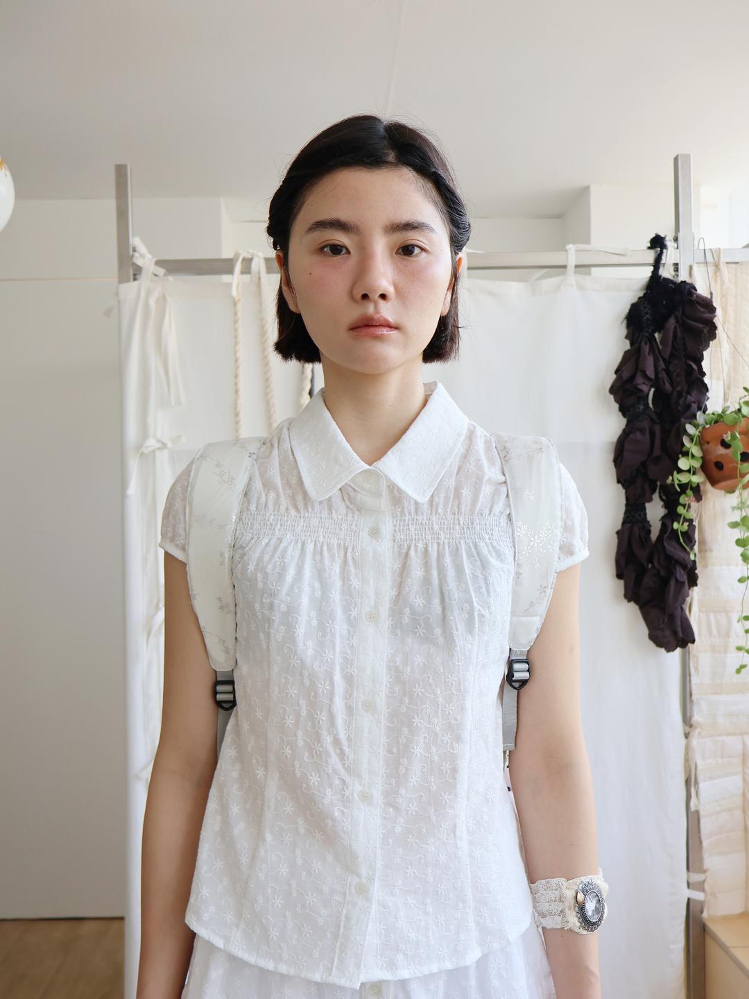 GIRLY EMBROIDERY BLOUSE PURE WHITE
