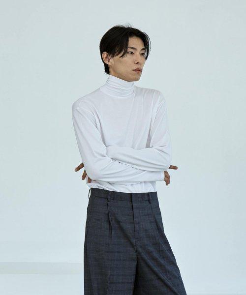 코지 터틀넥 티셔츠 (화이트)
