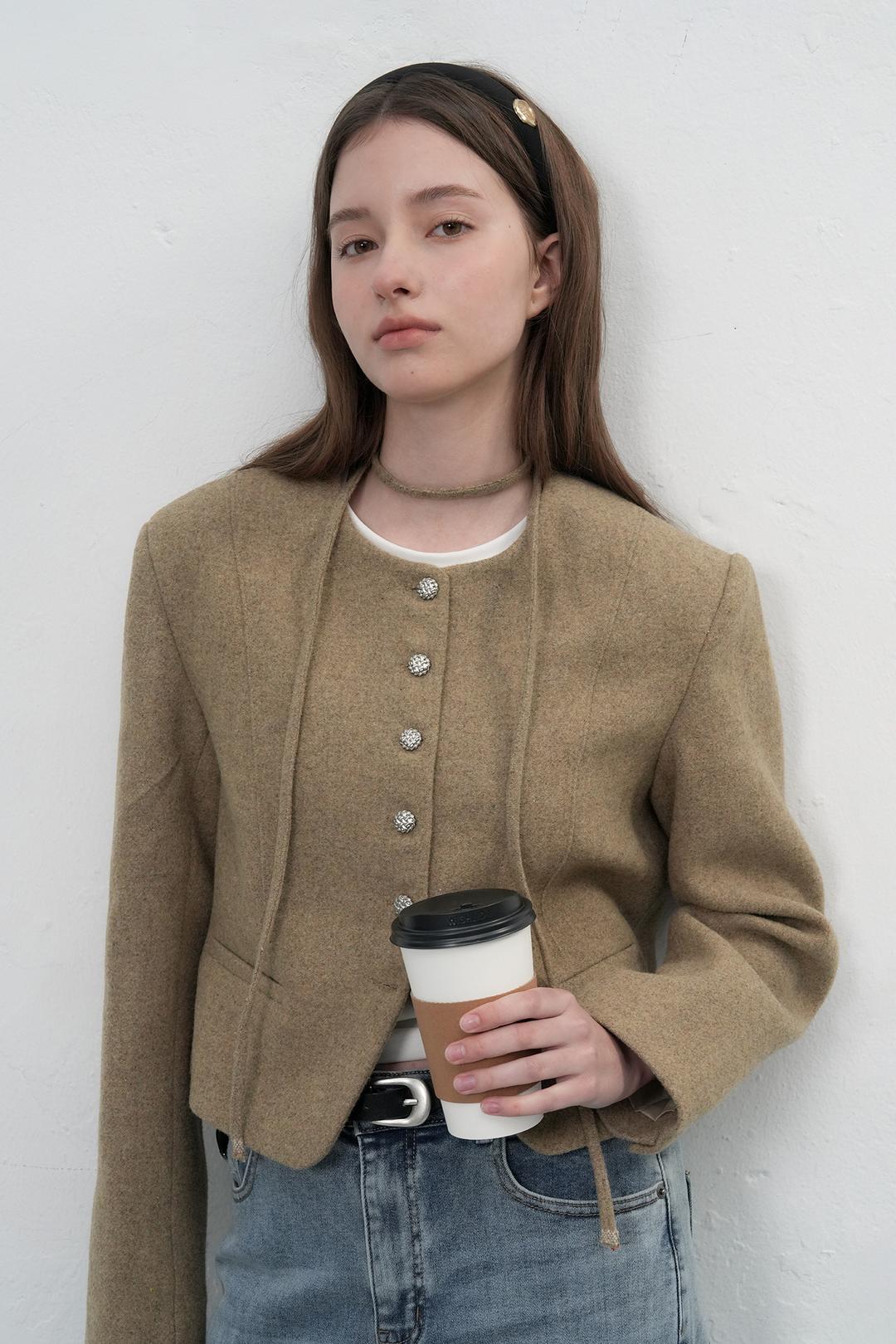 WOMAN 타이 노카라 울 자켓 [BEIGE]