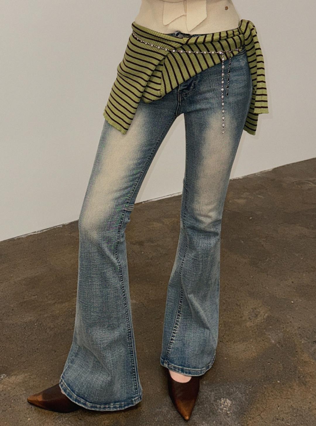 [온라인단독] 스텐 절개 워싱 부츠컷 롱 데님 팬츠