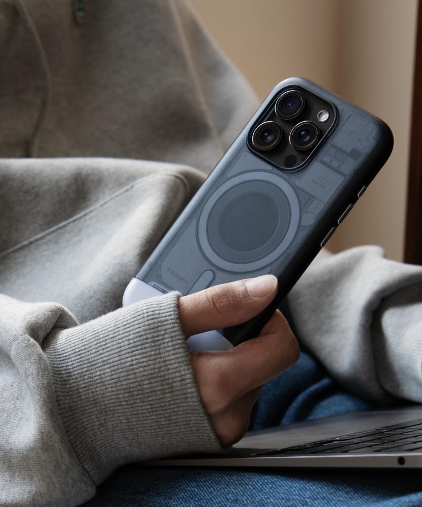 슈피겐 아이폰15 프로 맥스 케이스 클래식C1 맥핏