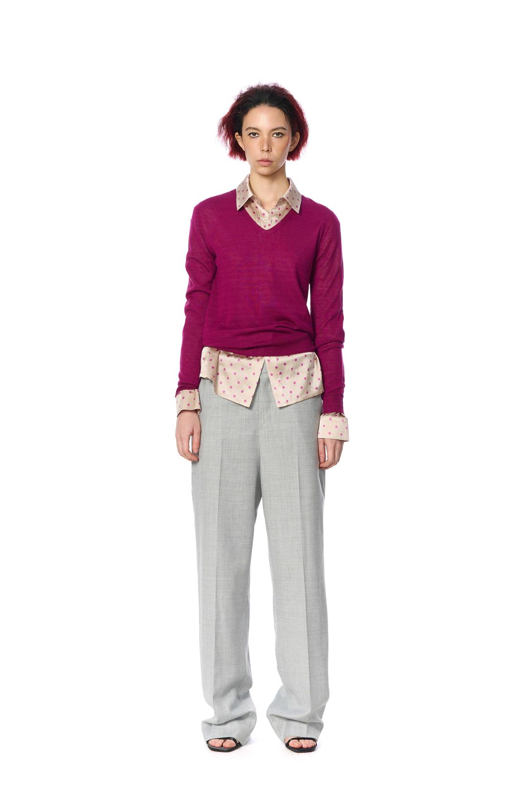 VIOLET CASHMERE V-NECK SLIM KNIT JUMPER