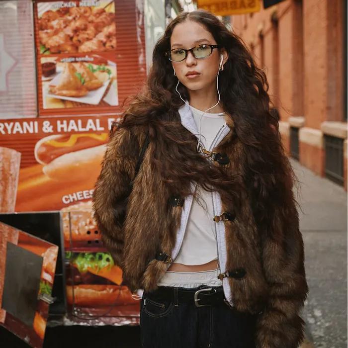 [예약배송] [영서 착용] MOOR REVERSIBLE FUR JACKET (BROWN)