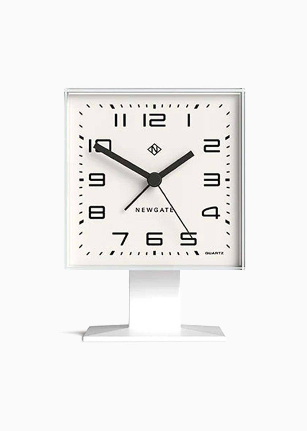 [영국 정품] 뉴게이트 빅터 알람 시계 화이트 - NEWGATE VICTOR ALARM CLOCK 국내 발송
