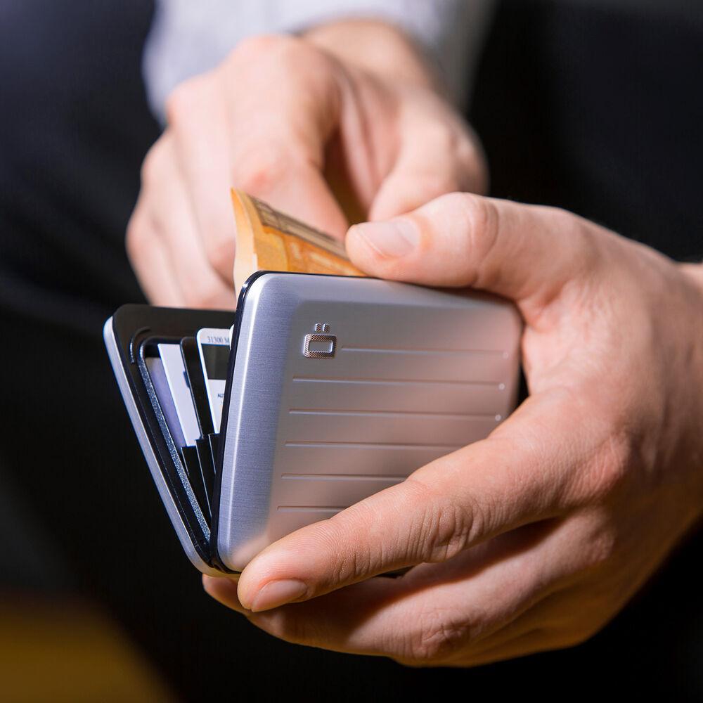 오곤 알루미늄지갑 스톡홀름V2(실버)