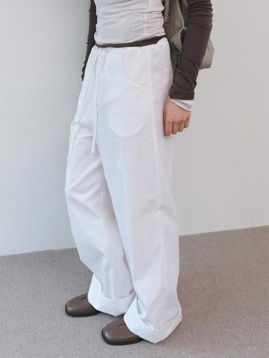 SERENE ROLL UP PANTS [WHITE]