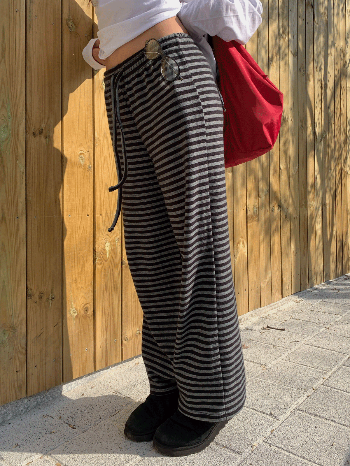 온마인드 [BEST] STRIPE BANDING PANTS ( 크림 당일출고 )