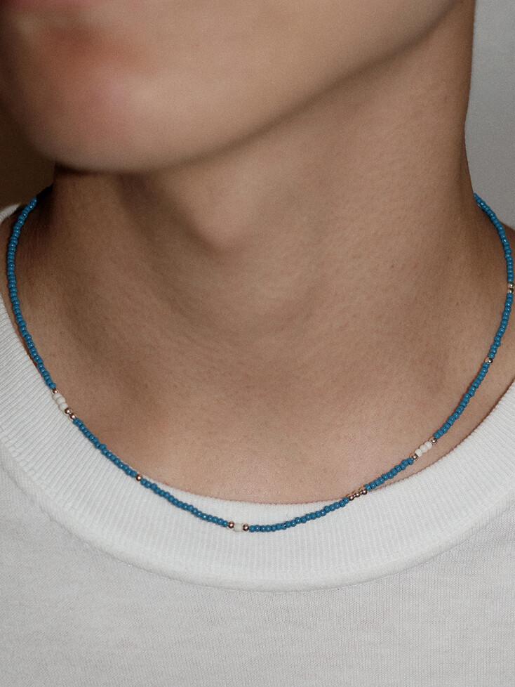 LOVE SKINNY BEADS NECKLACE BLUE (M)