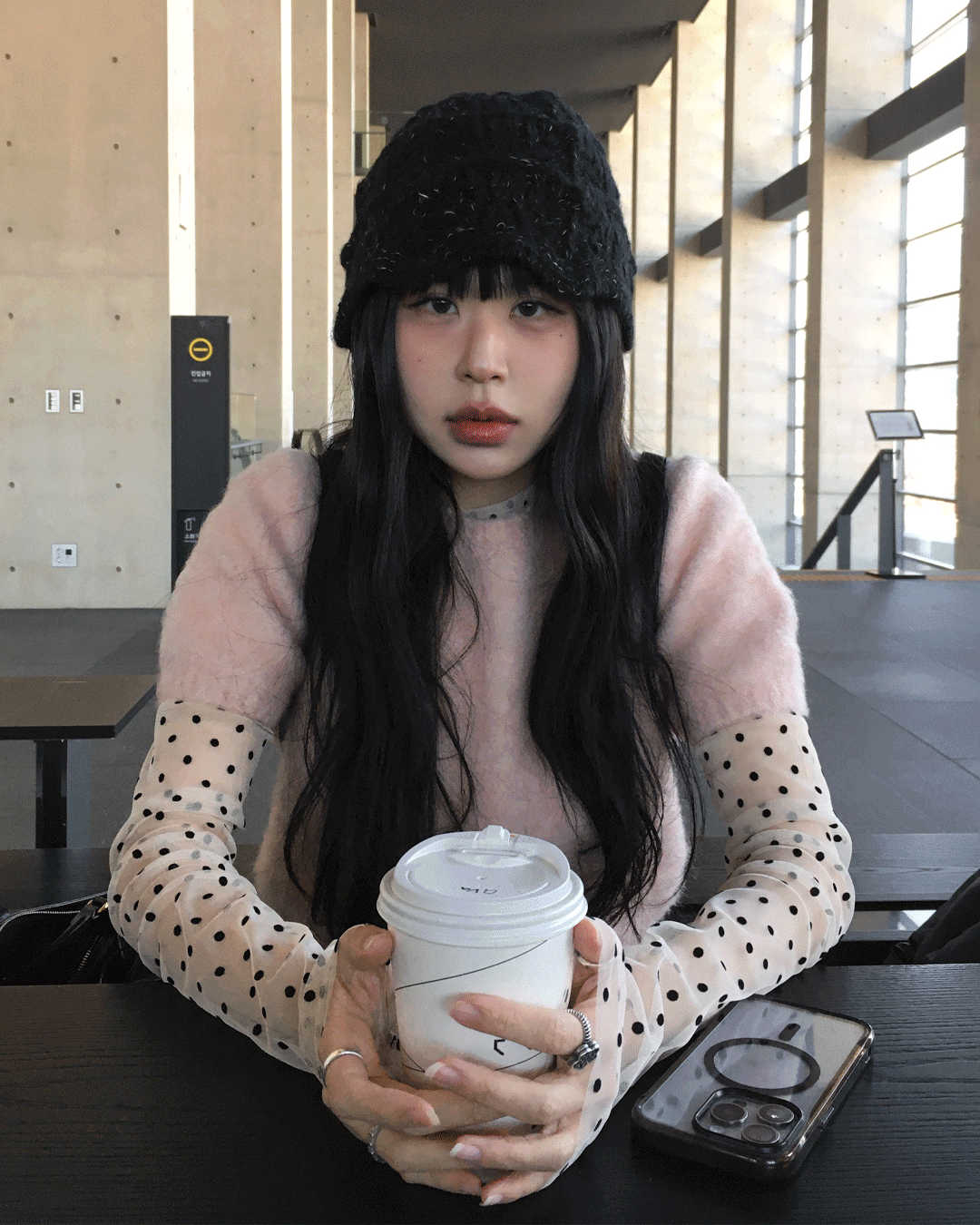 여운 울 반팔 니트