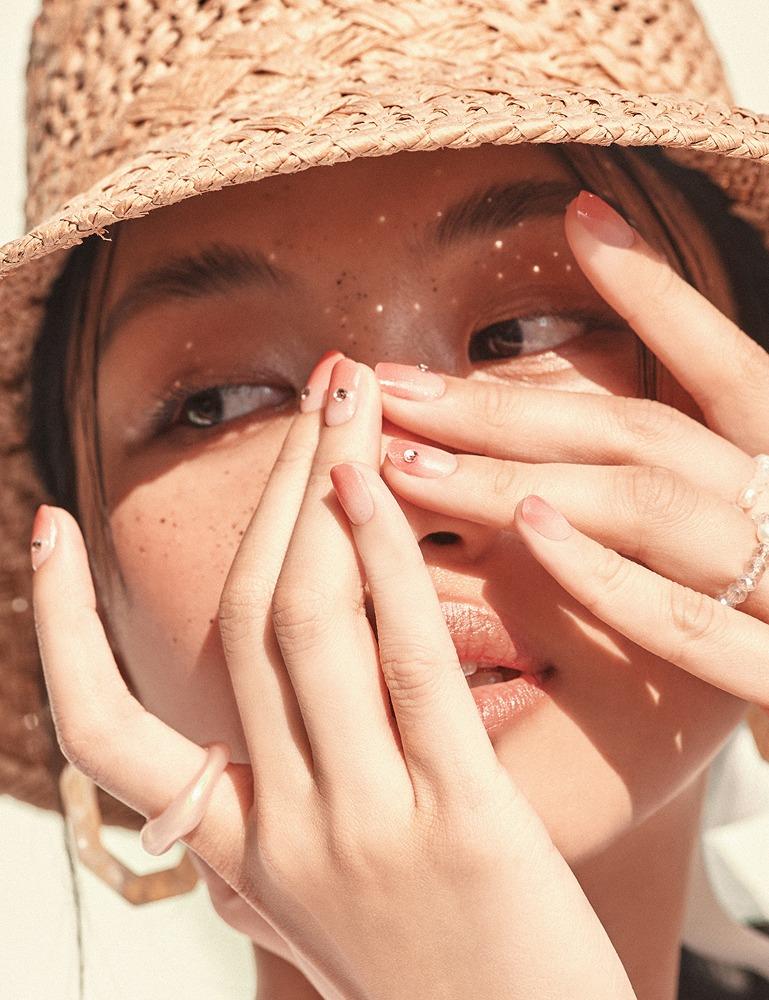 N 코랄 선셋 네일