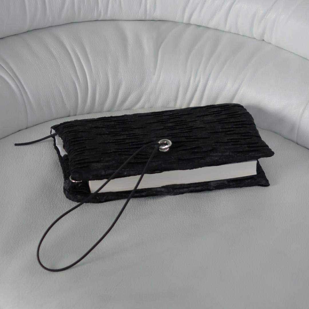 [Pre-Order 12/2 부터 순차 출고] Signature Book Cover - Black (Handmade)