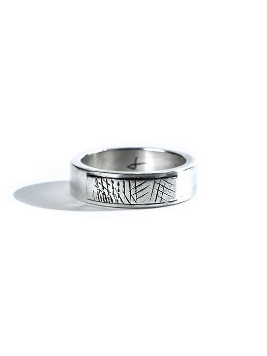 SEWN SWEN SILVER SCRATCH PLATE RING
