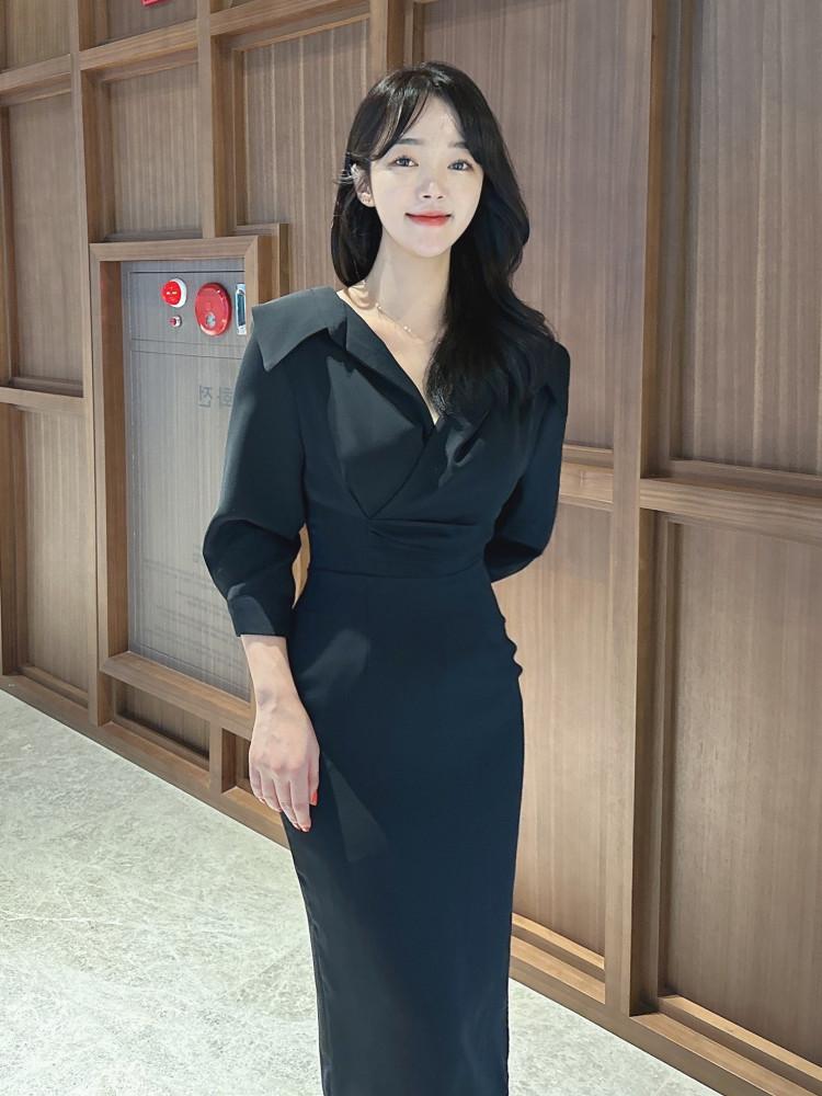 (허리들뜸없어요) 디에네스 하객룩 셔링 빅카라 H라인 사진잘나오는 결혼식원피스 2colors (S,M)