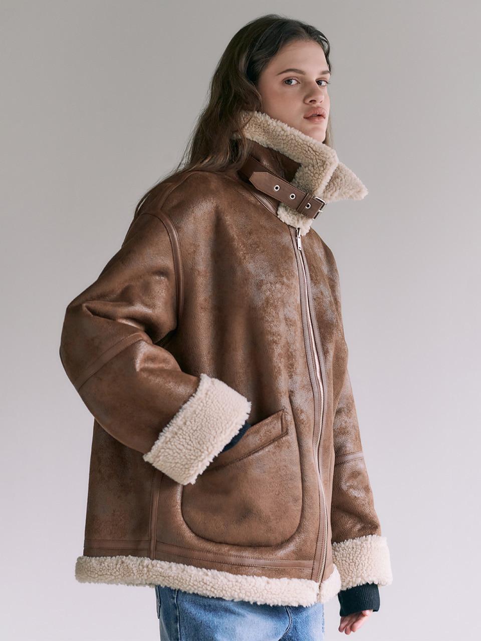 [2차:12/15,1차:12/8 예약배송]Oversized Shearling Mustang Jacket SM3WJ433-93
