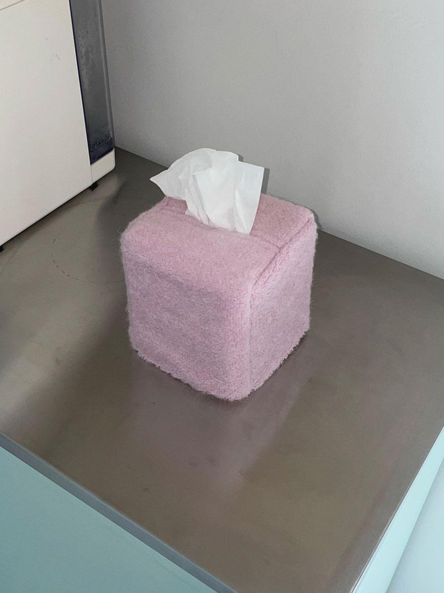 Soft fur tissue case(s) / Soft pink