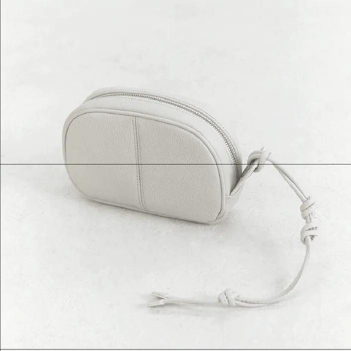 Balloon Pouch / White