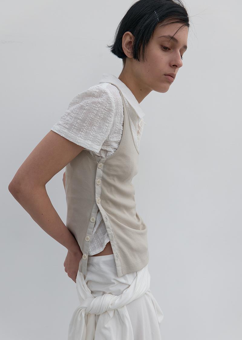 SIDE-BUTTON DETAIL SLEEVELESS TOP IN BEIGE