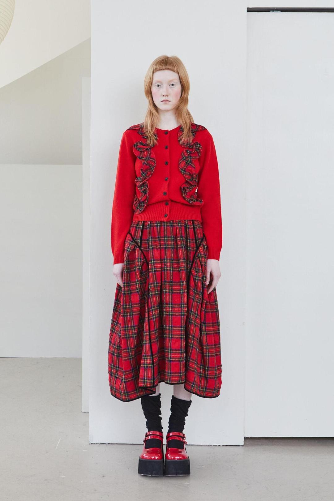 [RE-EDITION] 프릴 디테일 울 가디건