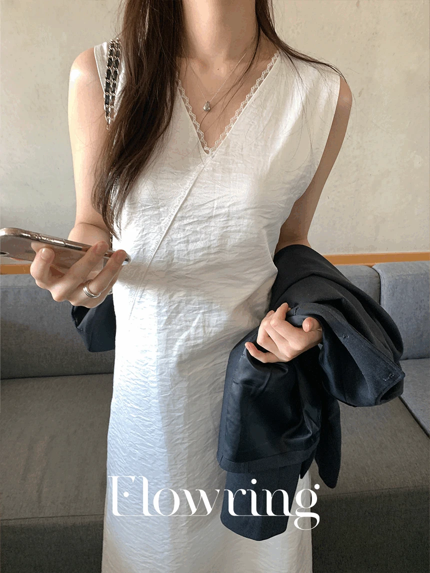 세라비 실키 나시원피스