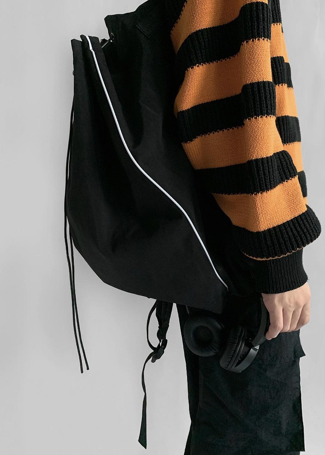 Line string backpack