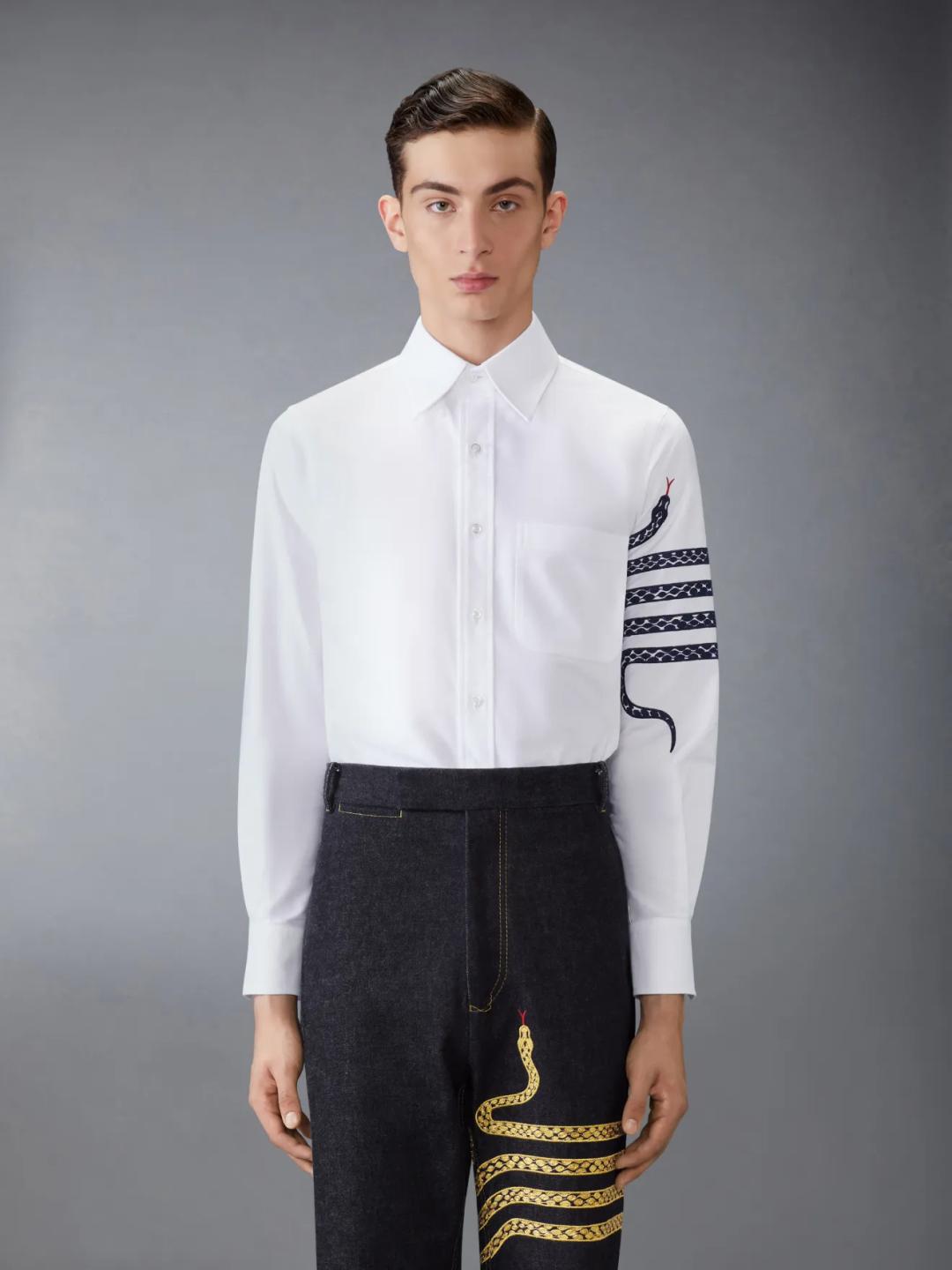 루나 뉴 이어 스트레이트 핏 데님 셔츠