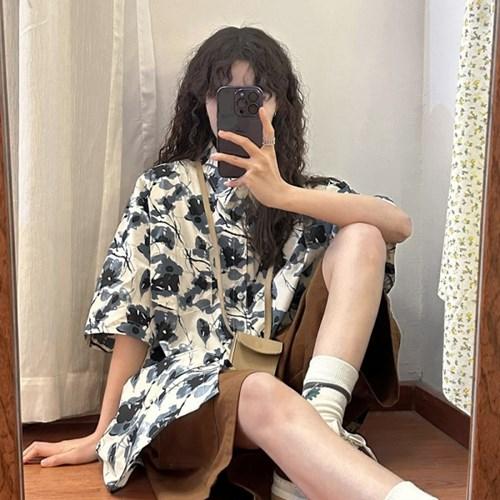다크 블루 플라워 반팔 하와이안 셔츠 휴양지룩 허니문 신혼여행룩
