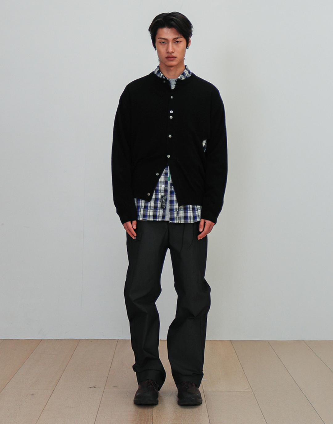 Orchid Round Cardigan (Black)