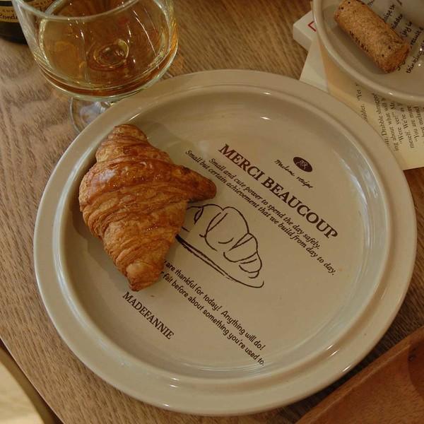 croissant plate 크루와상 플레이트
