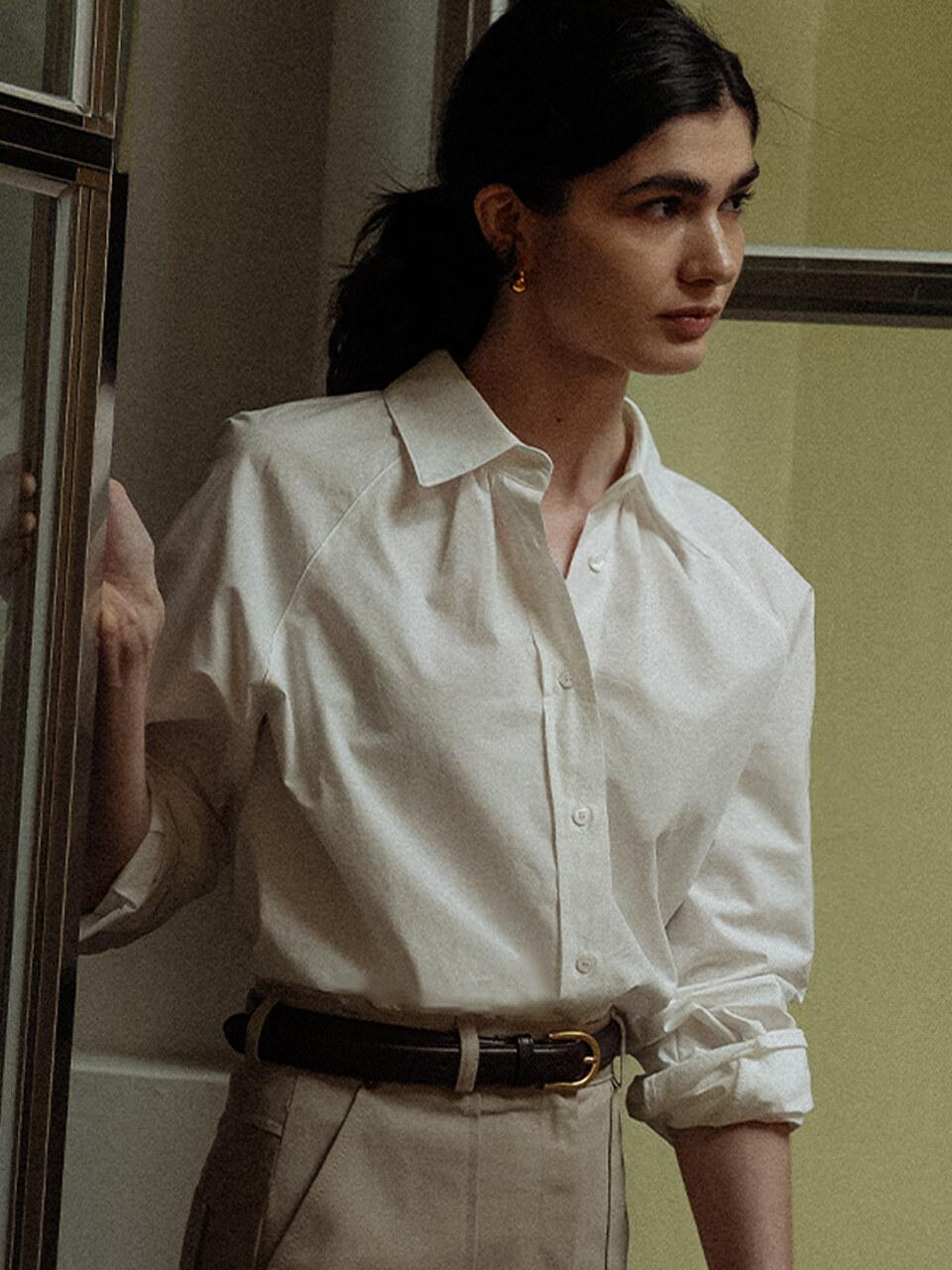 Neck shirring A-line blouse_Ivory