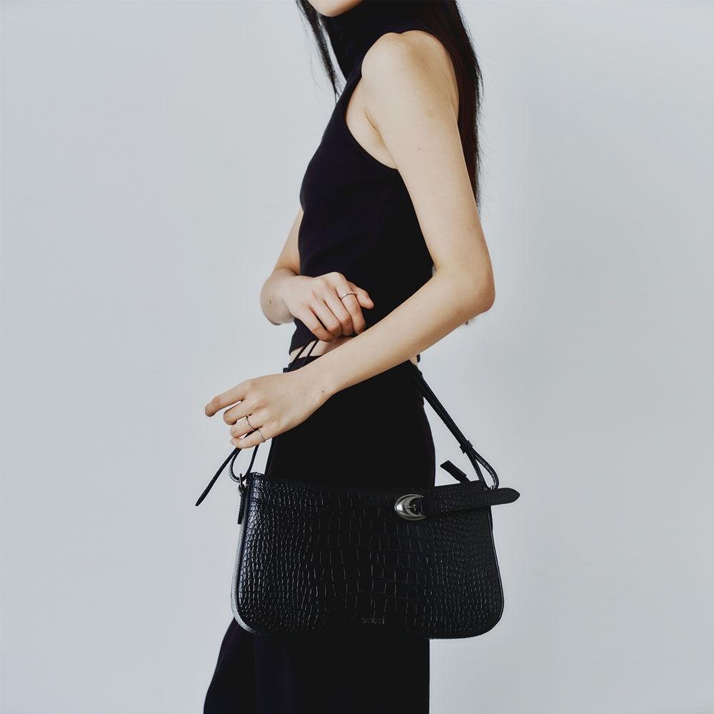 croco leather belt bag - black