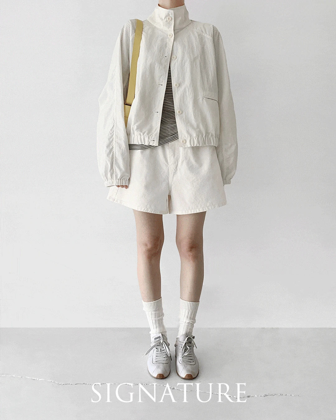 Signature light jumper