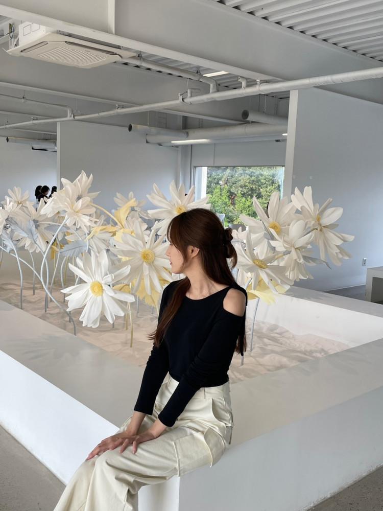 라운드 트임 스트랩 티 ( 3color )