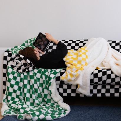 체커보드 양털 담요