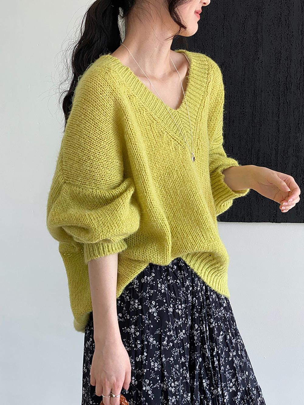 Yuuri 브이넥 루즈핏 니트