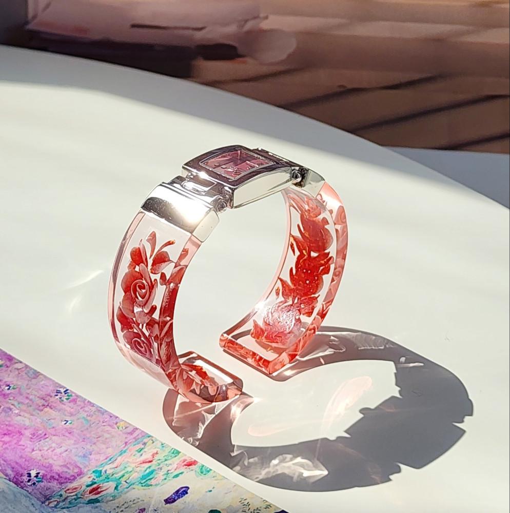 [중고] 2002년 AVON 클리어 루사이트 코랄 로즈 뱅글 로켓 빈티지 시계+Box