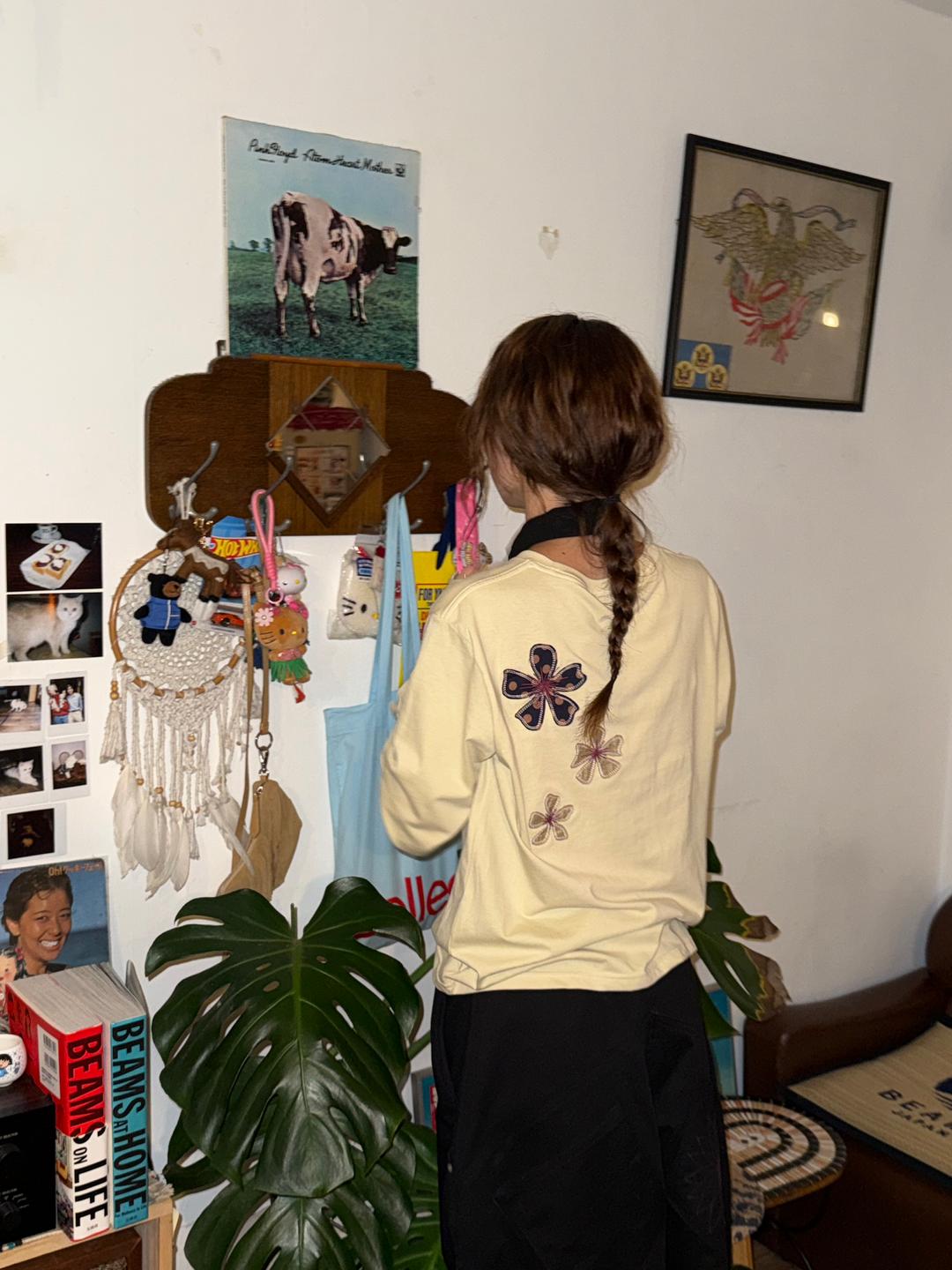 Flower Collector Long Sleeve _Butter (Fly)