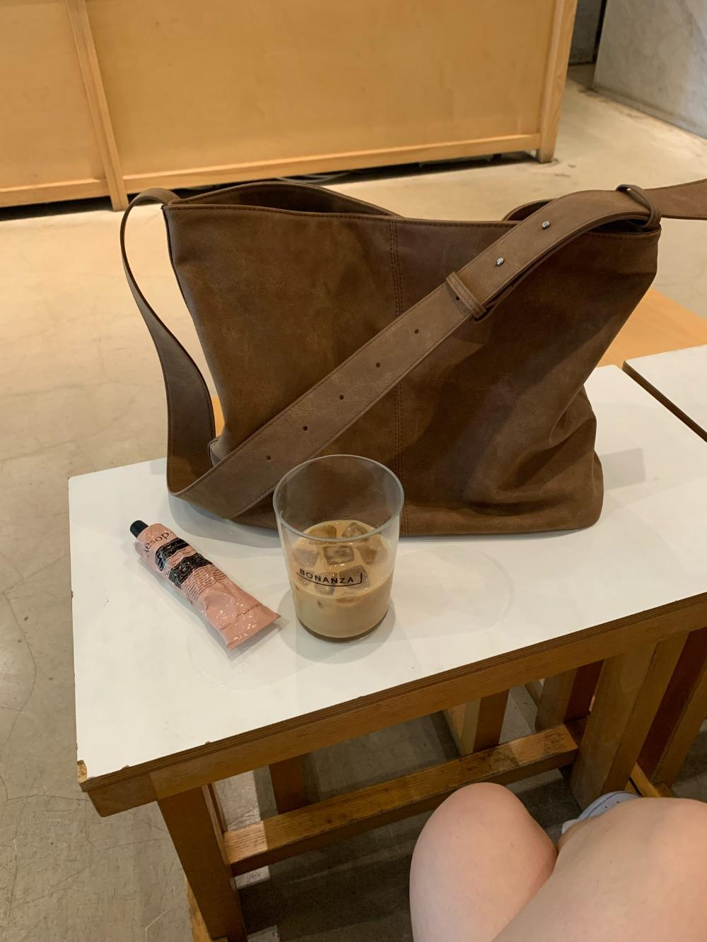 mono suede big bag_camel