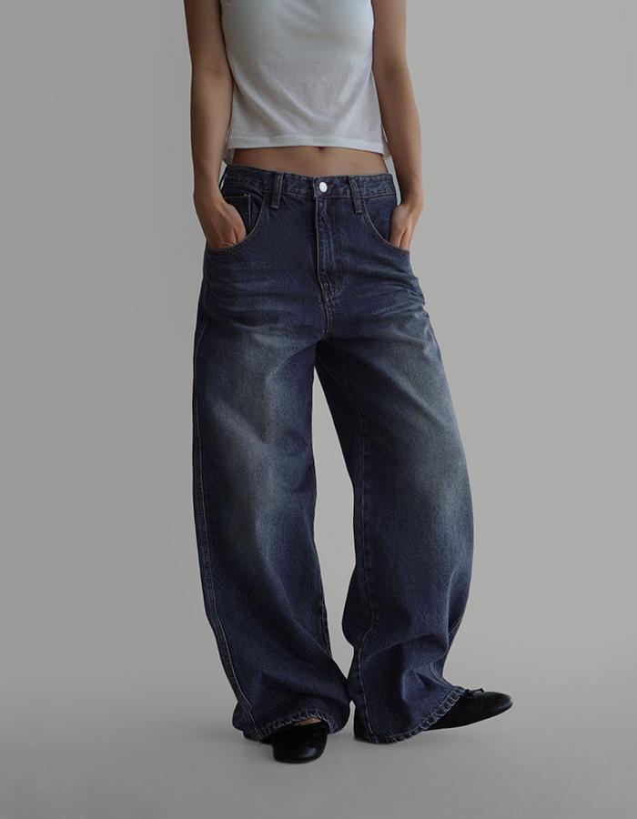 라룸 [by LAROOM] 비긴데님