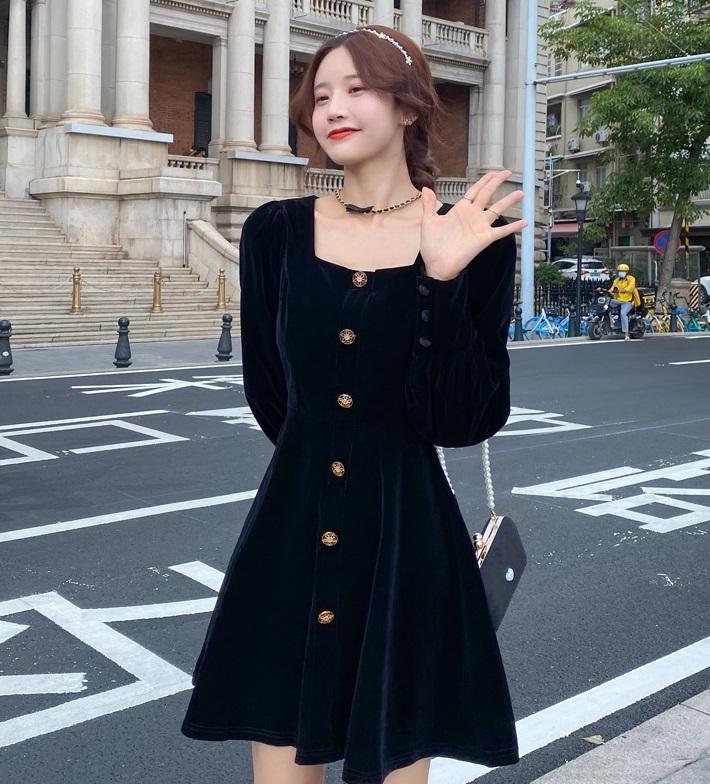 르뚜앙 [당일출고] 뭉뭉 스퀘어넥 벨벳 하객원피스 가을 겨울 연말 블랙 미니 원피스