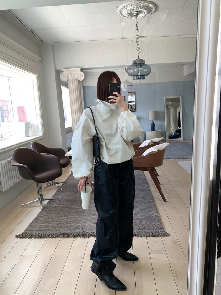 하이넥 윈드 블라우스 (2color)