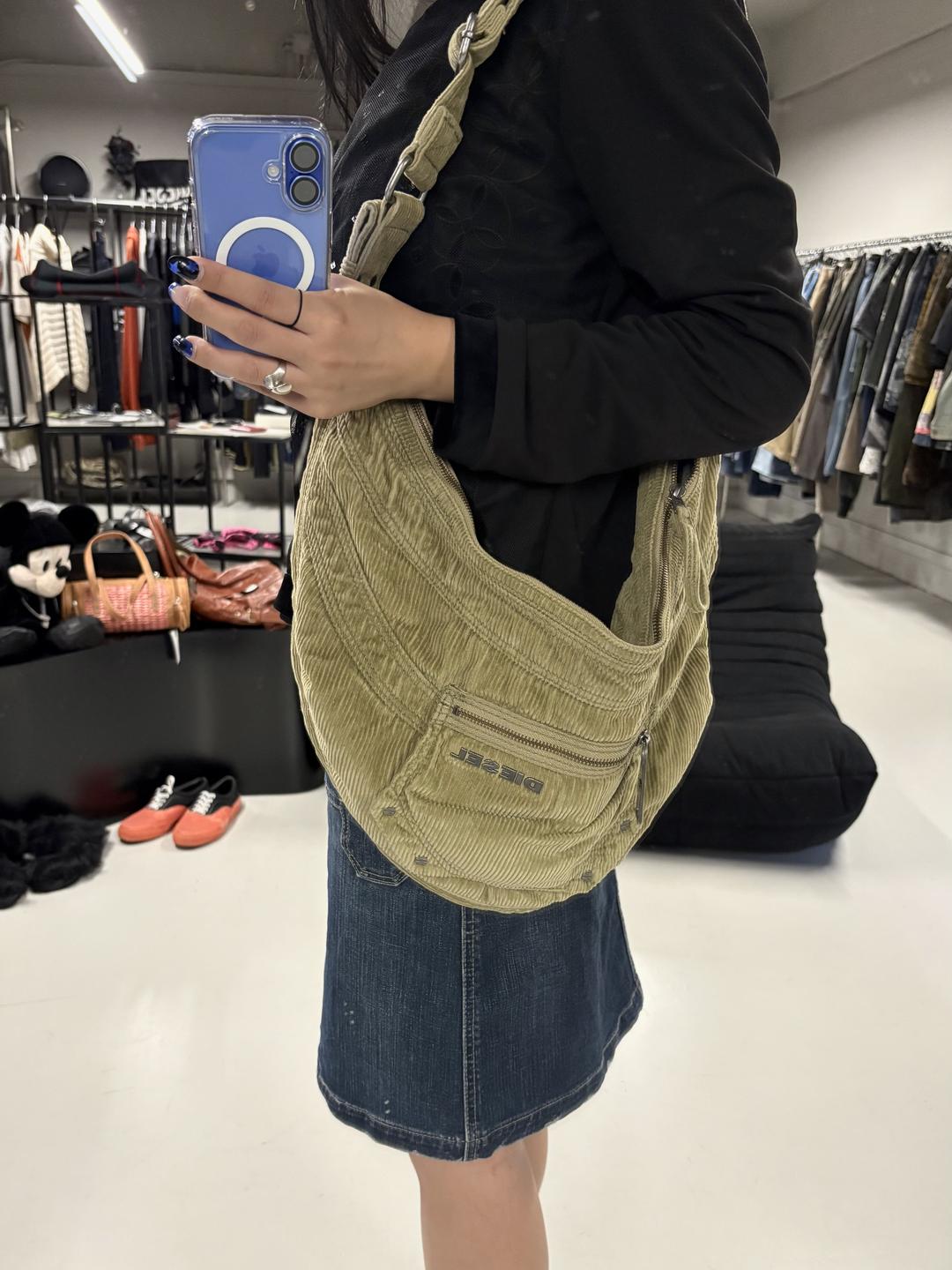 DIESEL archive shoulder bag beige -5 (room)