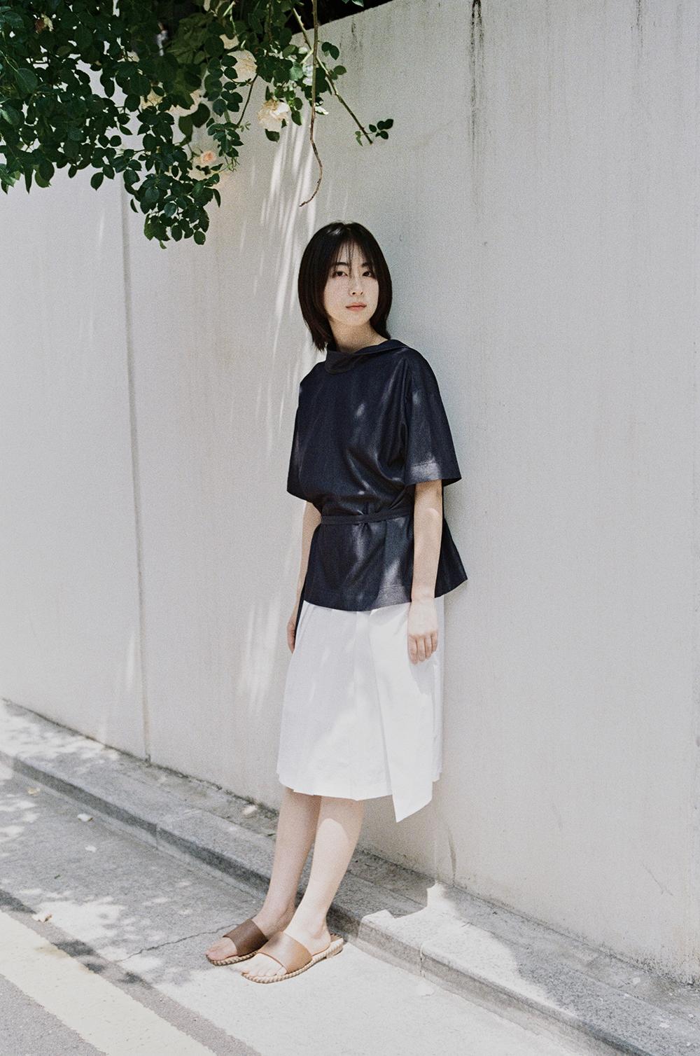 FLAP PINTUCK SKIRT (WHITE)