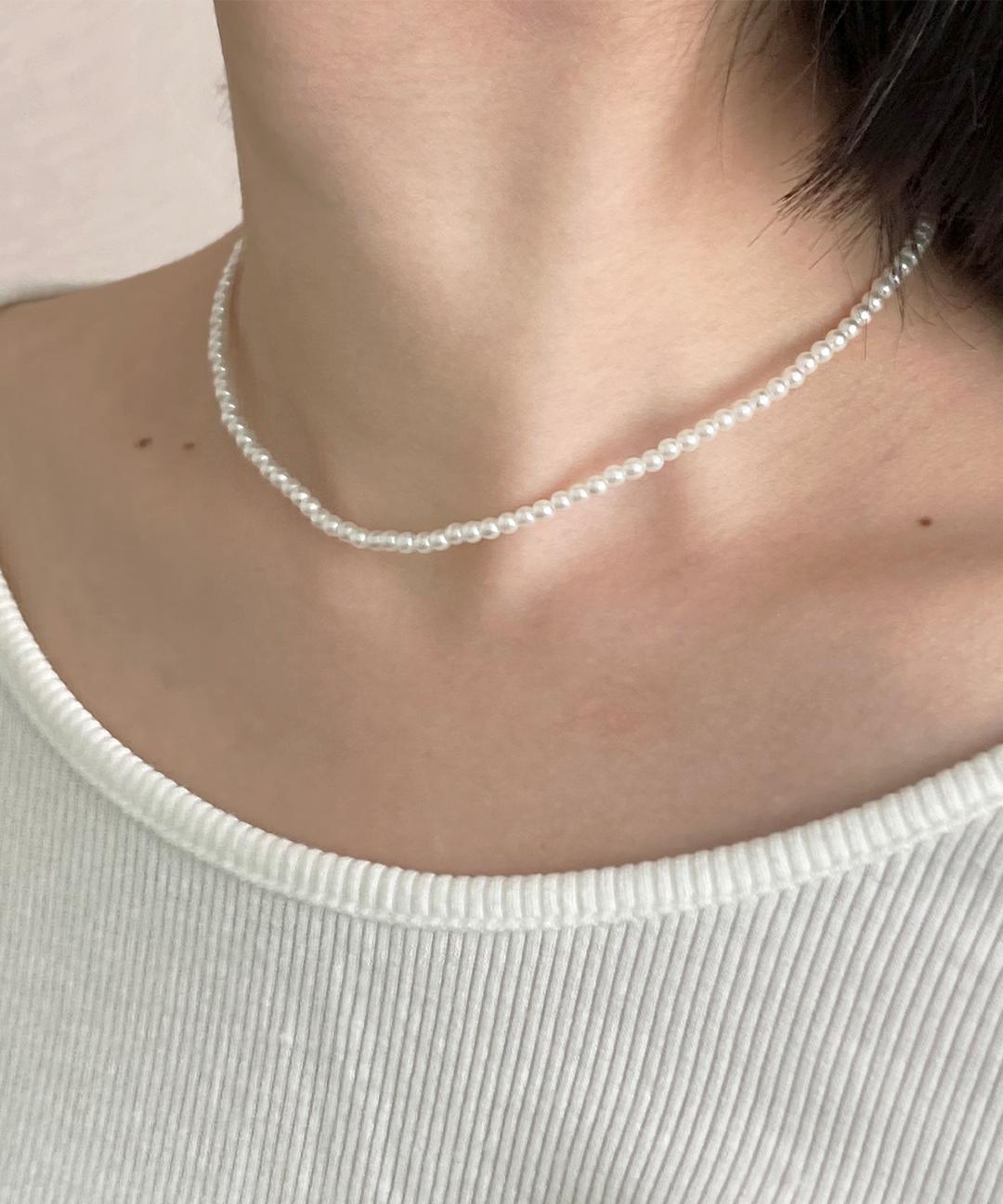 [직잭리뷰수 1위] 얇은 진주 초커 목걸이 (Lily pearl choker)