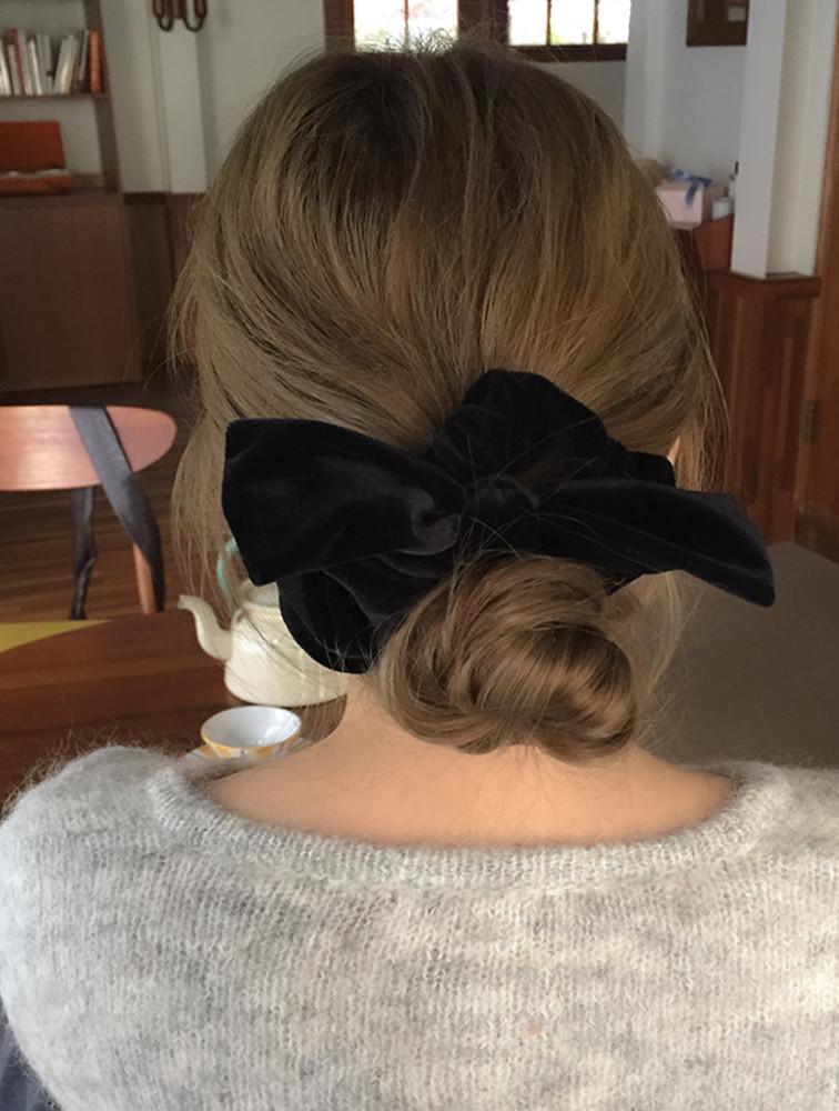 (모앳/머리끈) ribbon velvet scrunchy 리본머리끈 리본슈슈 리본곱창 벨벳리본스크런치