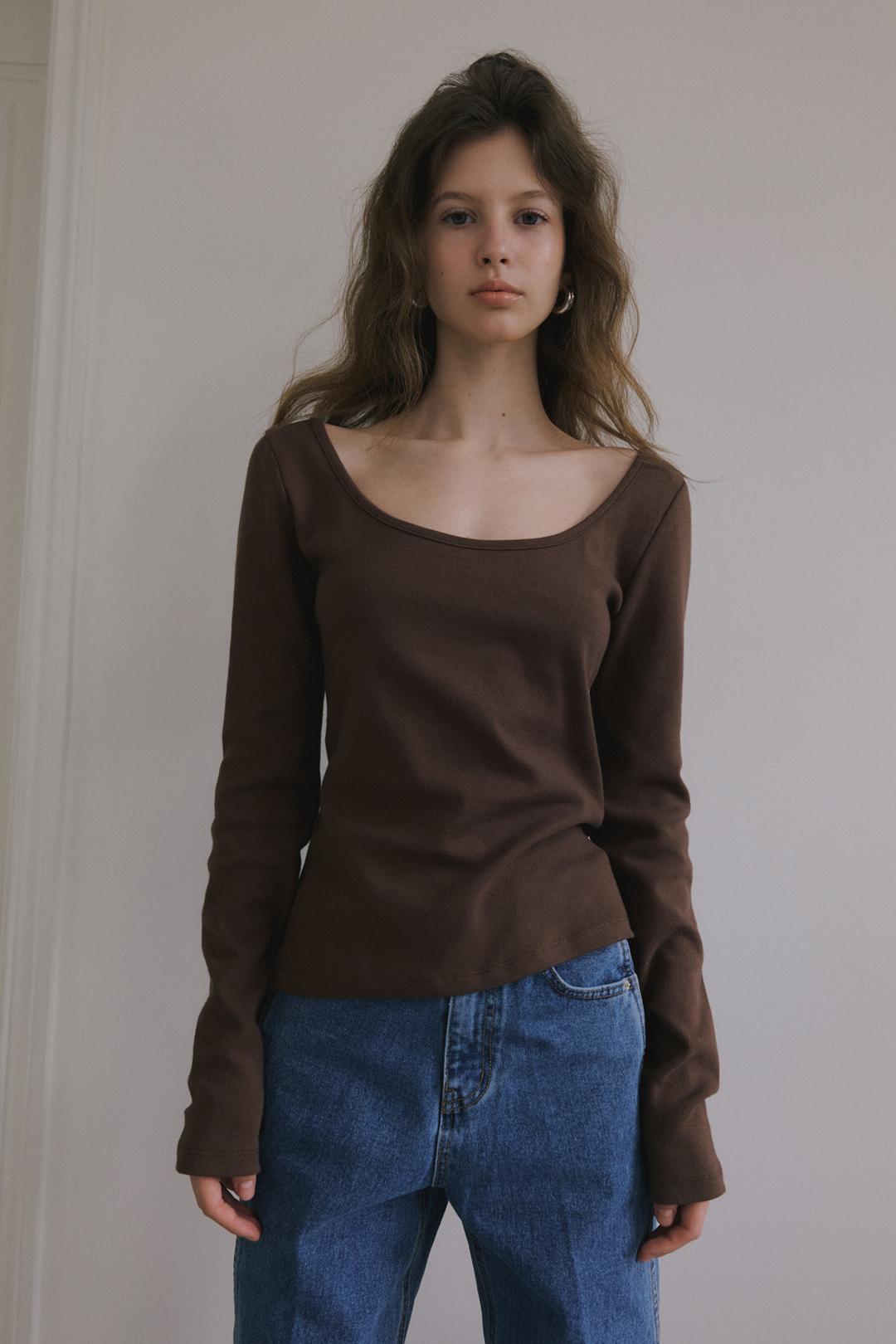 SCOOP NECK T-SHIRT_BROWN